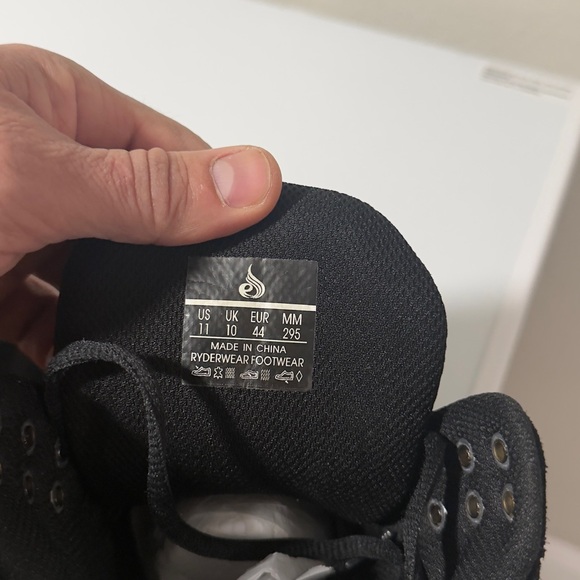 Ryderwear Black Athletic Shoes - Picture 5 of 5